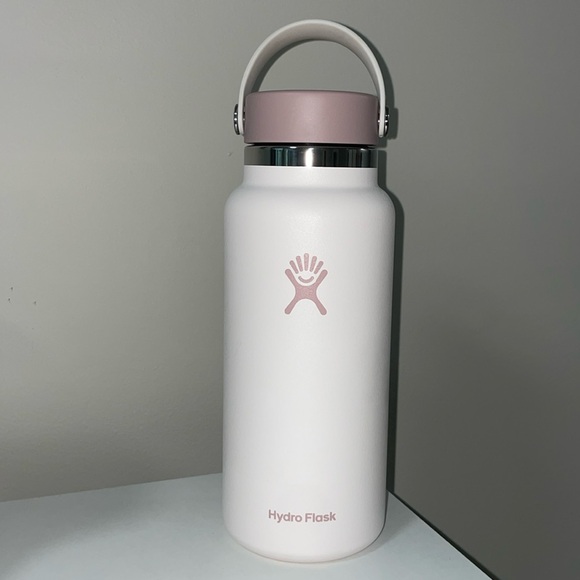 Hydro Flask Other - WHOLE FOODS EXCLUSIVE JUNEBERRY HYDROFLASK